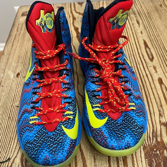 Nike KD 5 Christmas - Picture 1 of 6
